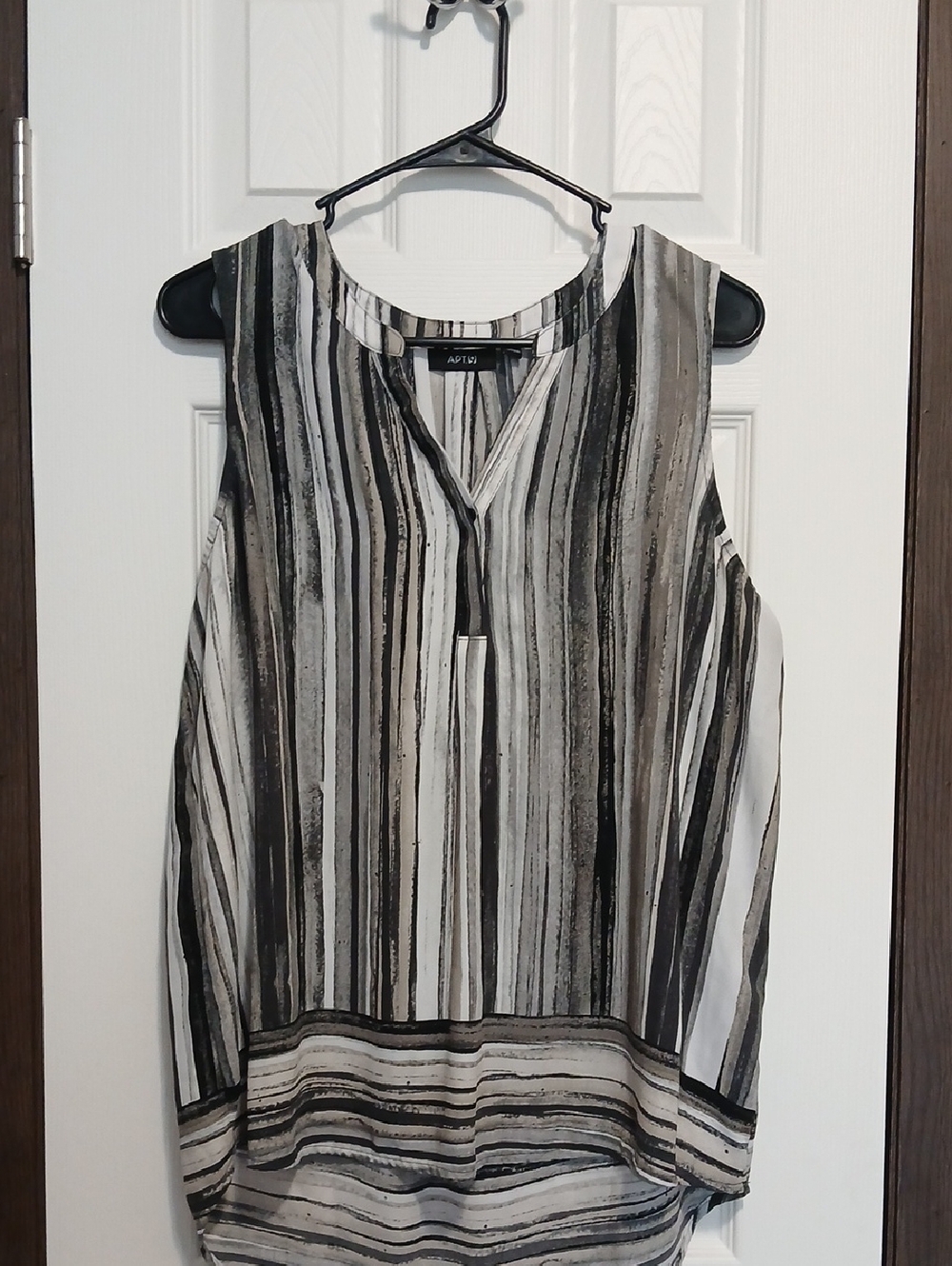 Apt. 9 Black and Gray Striped Sleeveless Top
